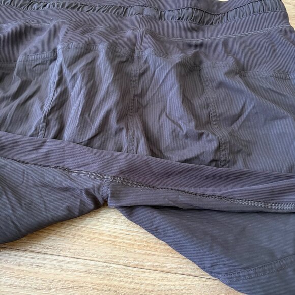 Lululemon Athletic Dance Studio MR Cropped Pants Java Women’s Size 10 - Picture 6 of 8